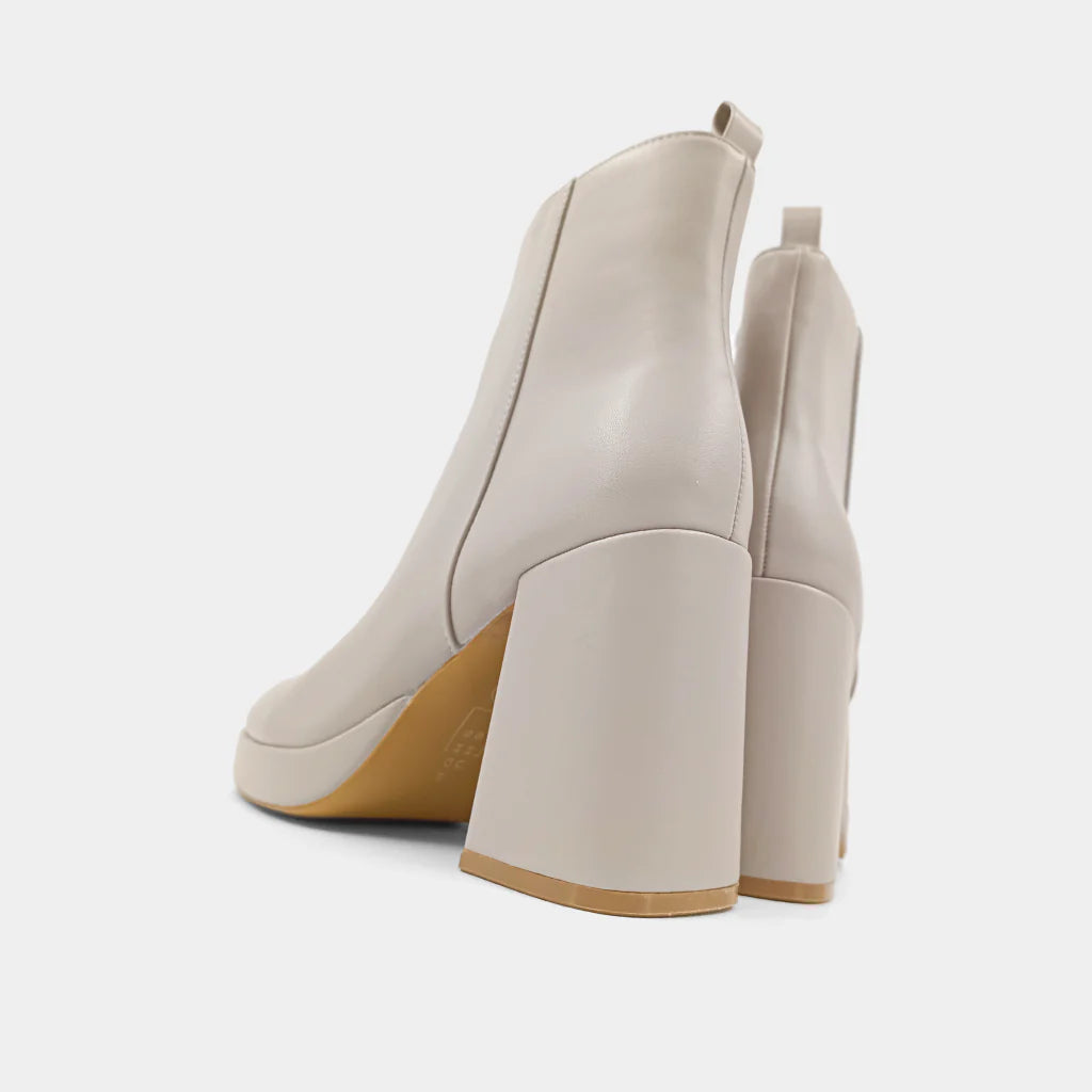 Wadi Boots