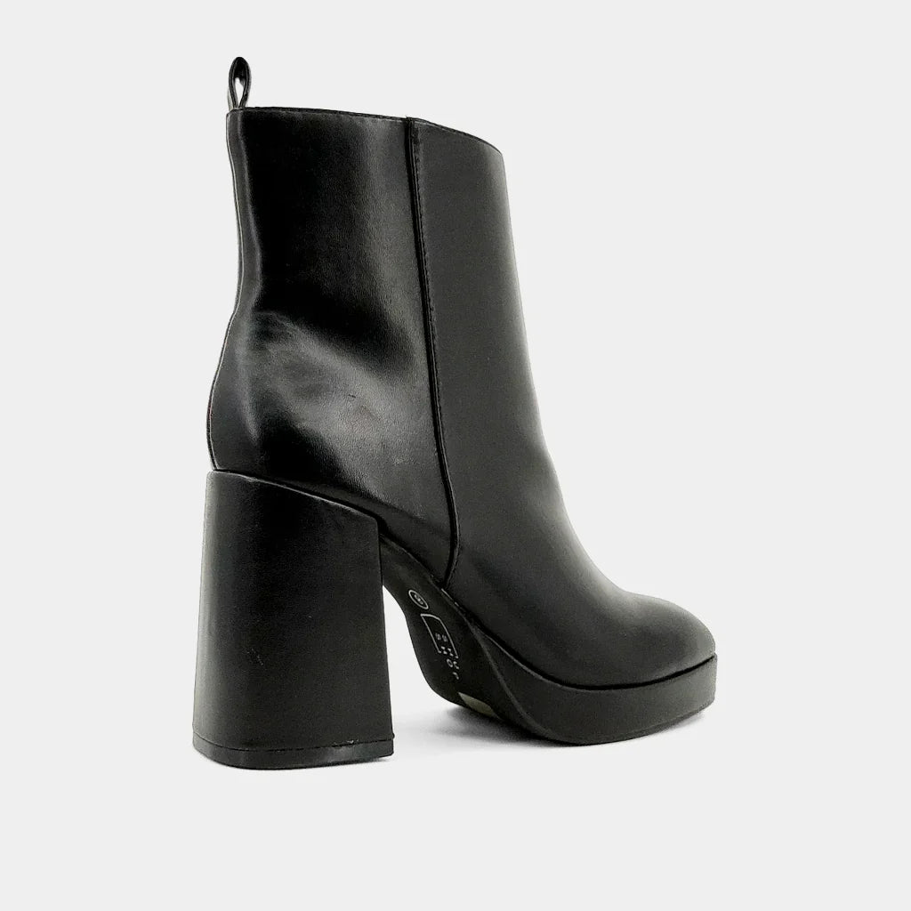 Wadi Boots